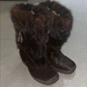 NIS boots